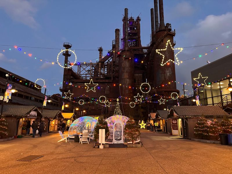 Bethlehem, Pennsylvania, USA — Christmas Traditions Alive Today