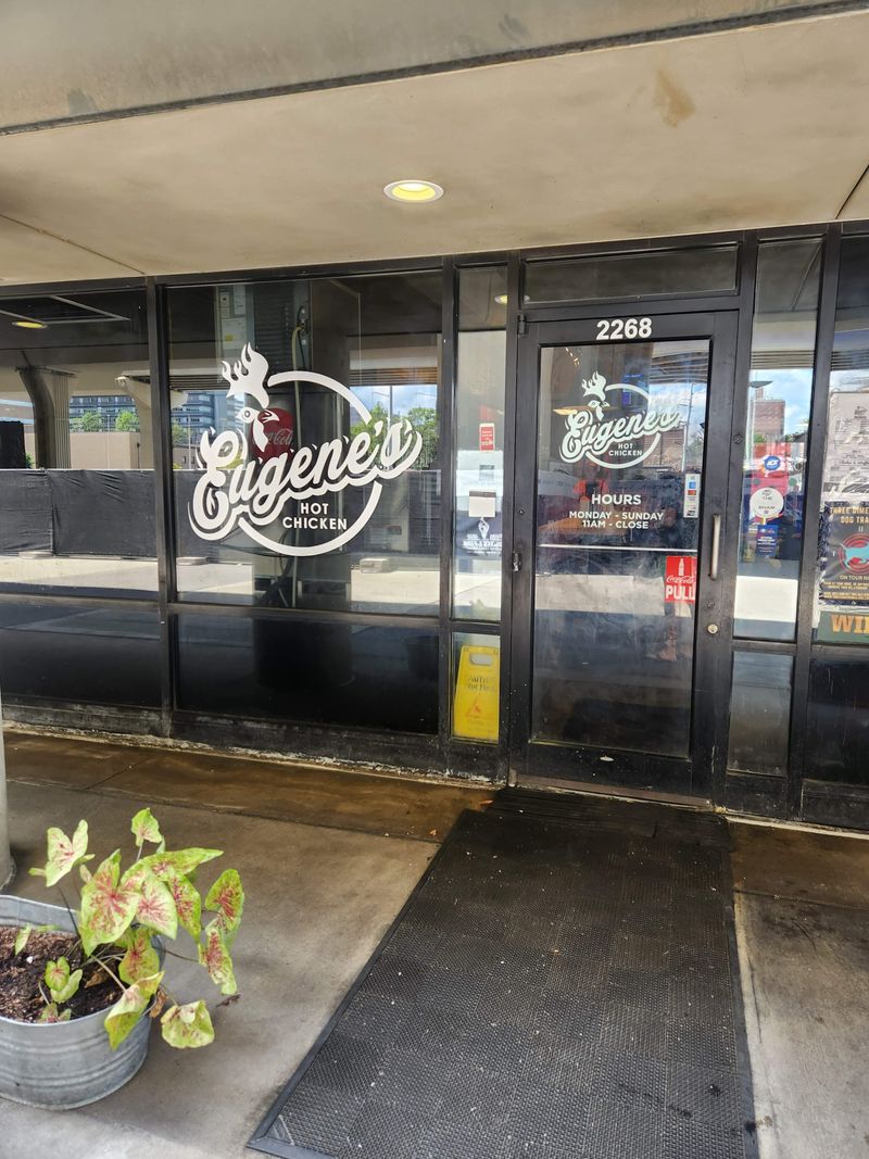 Eugene's Hot Chicken - Atlanta