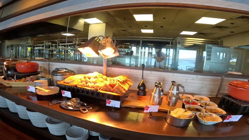 Mauna Kea Beach Hotel Manta Buffet — Waimea, Big Island