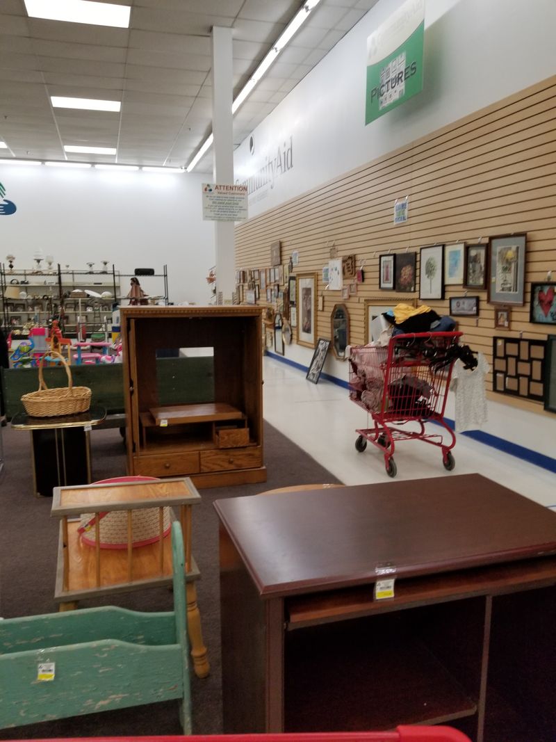 Furniture Finds Without The Fuss