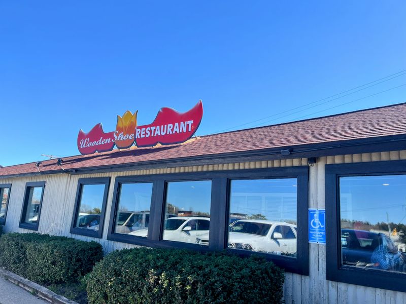 Wooden Shoe Restaurant – Holland, MI
