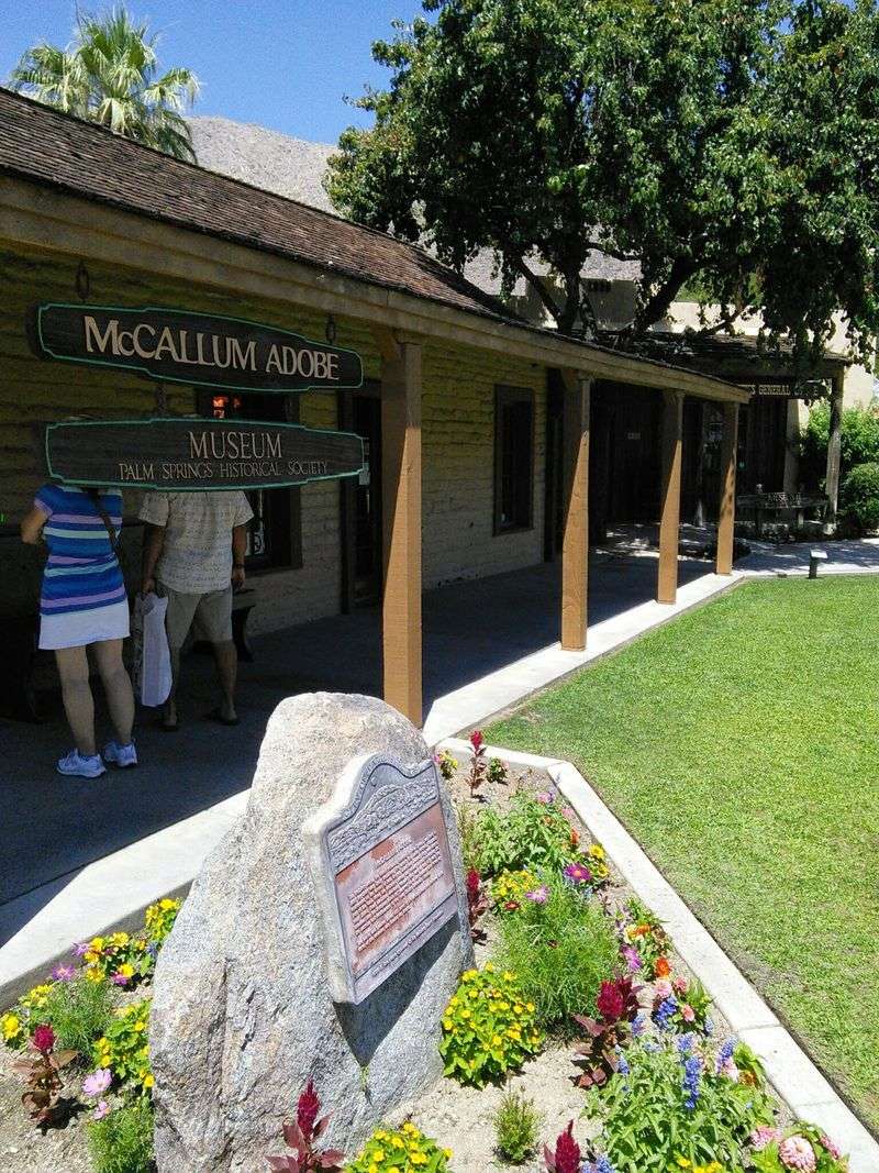 Palm Springs – Agua Caliente Cultural Plaza, California