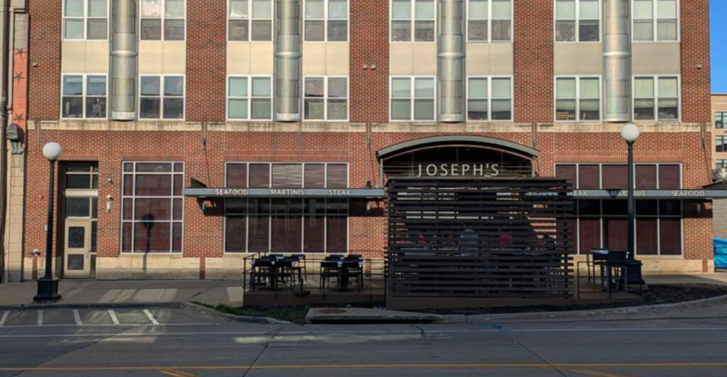 Iowa Spot Serving Classic Steakhouse Cuts Locals Keep Coming Back For
