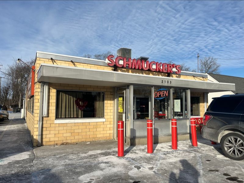 Schmucker's Restaurant (Toledo)