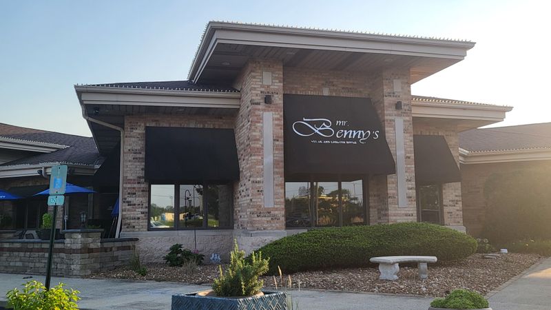 Mr. Benny's Steak & Lobster House (Mokena)