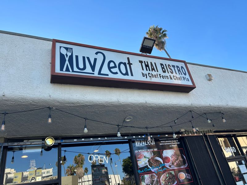 Luv2Eat Thai Bistro (Los Angeles, Hollywood)