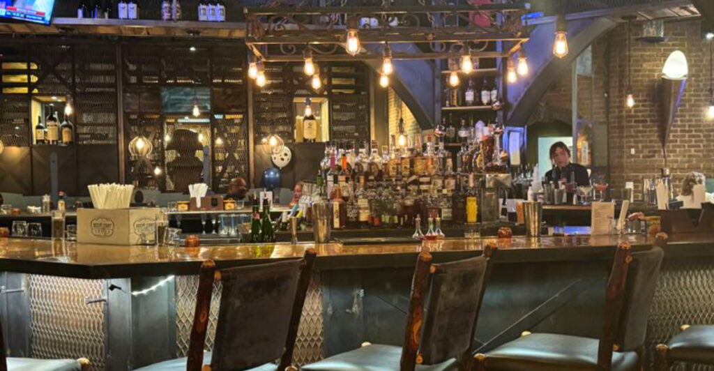Kentucky Local Hotspot Where Steak Nights Come With Flash and Flavor