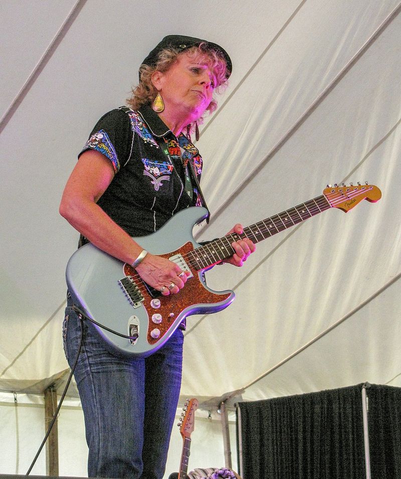 Debbie Davies — Blues-Rock Guitarist