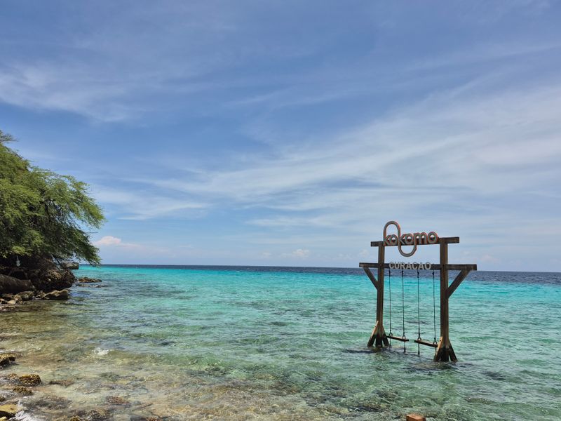Curaçao — Caribbean Colour & Romantic Coastlines