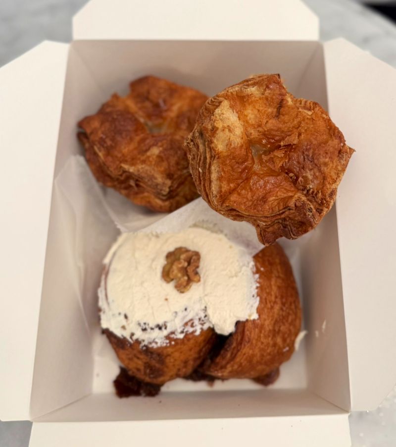 Take Home Cinnamon Roll 4 Pack