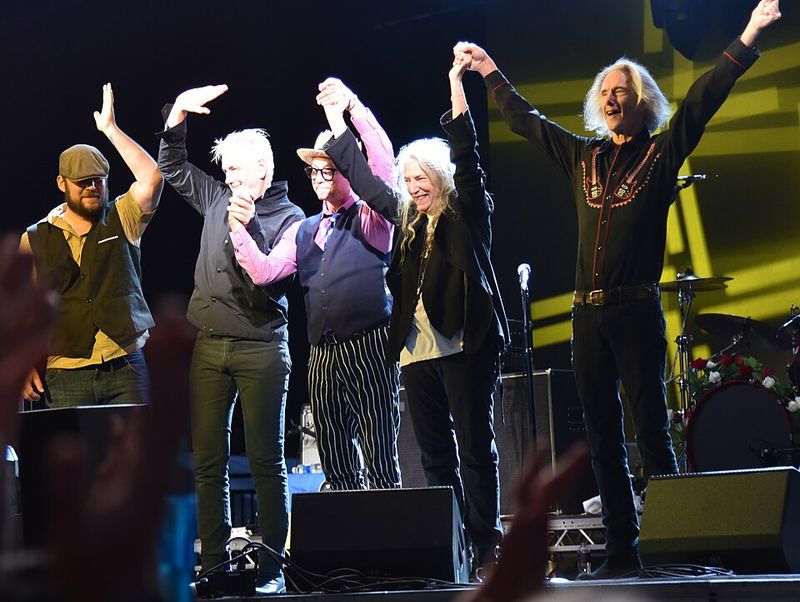 Patti Smith Group — Literary Punk Innovators