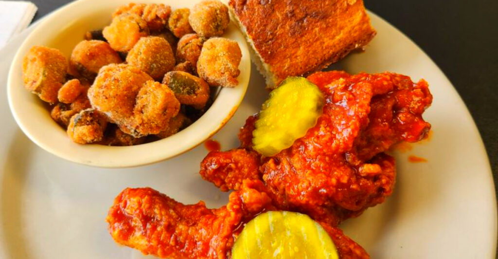 Locals Flock to This Knoxville, TN Meat‑and‑Three Every Sunday