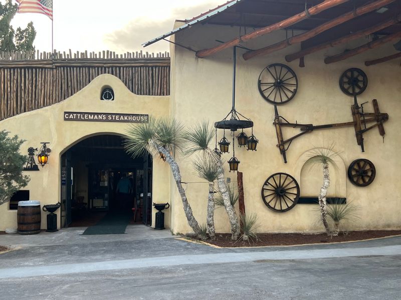 16 El Paso, TX Family Restaurants With Enormous Dinner Portions