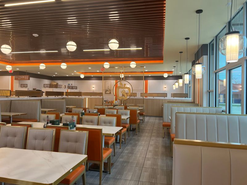 Golden Apple Buffet — Cedar Rapids, IA