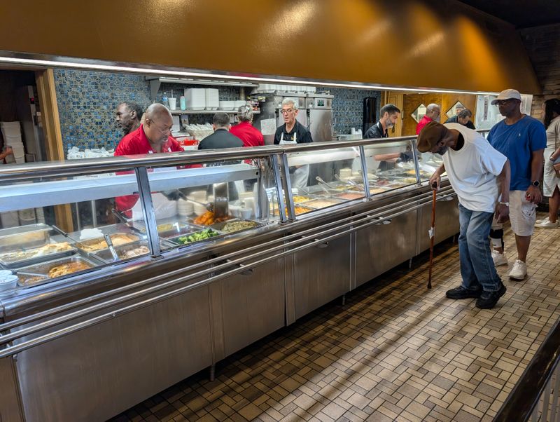 Breakfast Crowd Memories