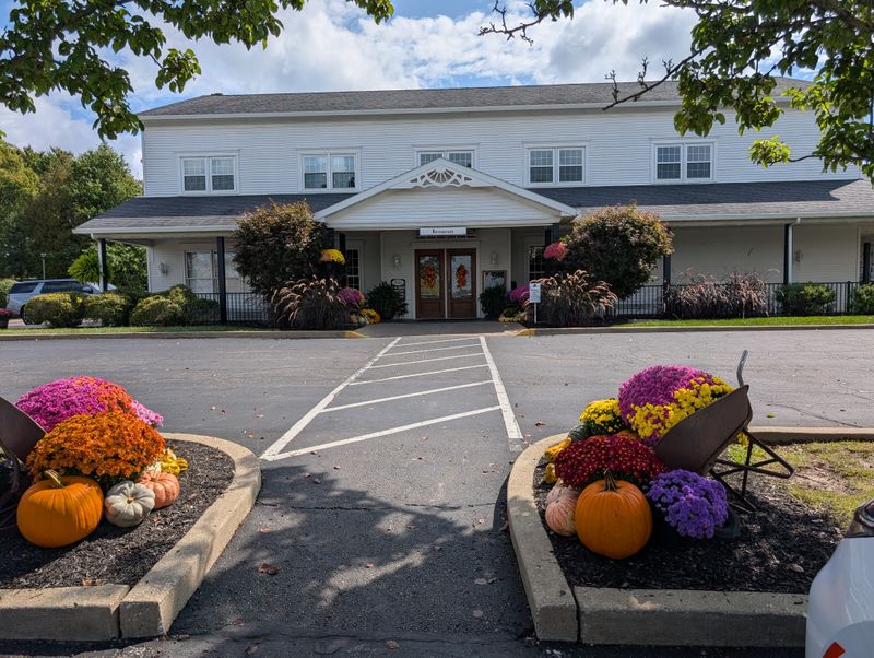 The Amish Door Restaurant & Bakery (Wilmot)