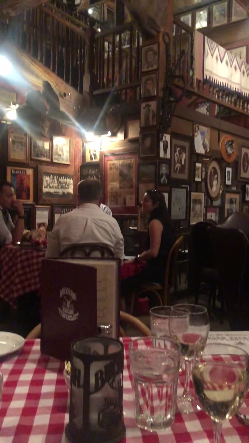 How to Explore the Building