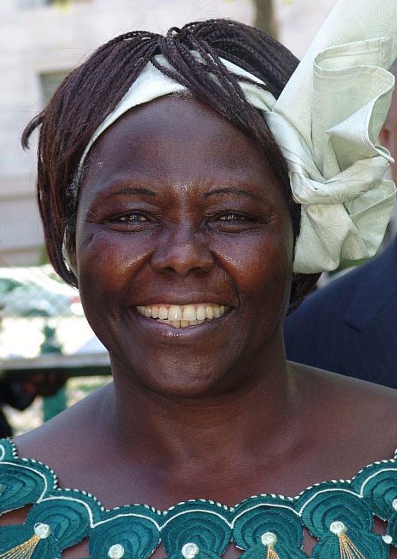 Wangari Maathai: The First African Woman to Receive the Nobel Peace Prize