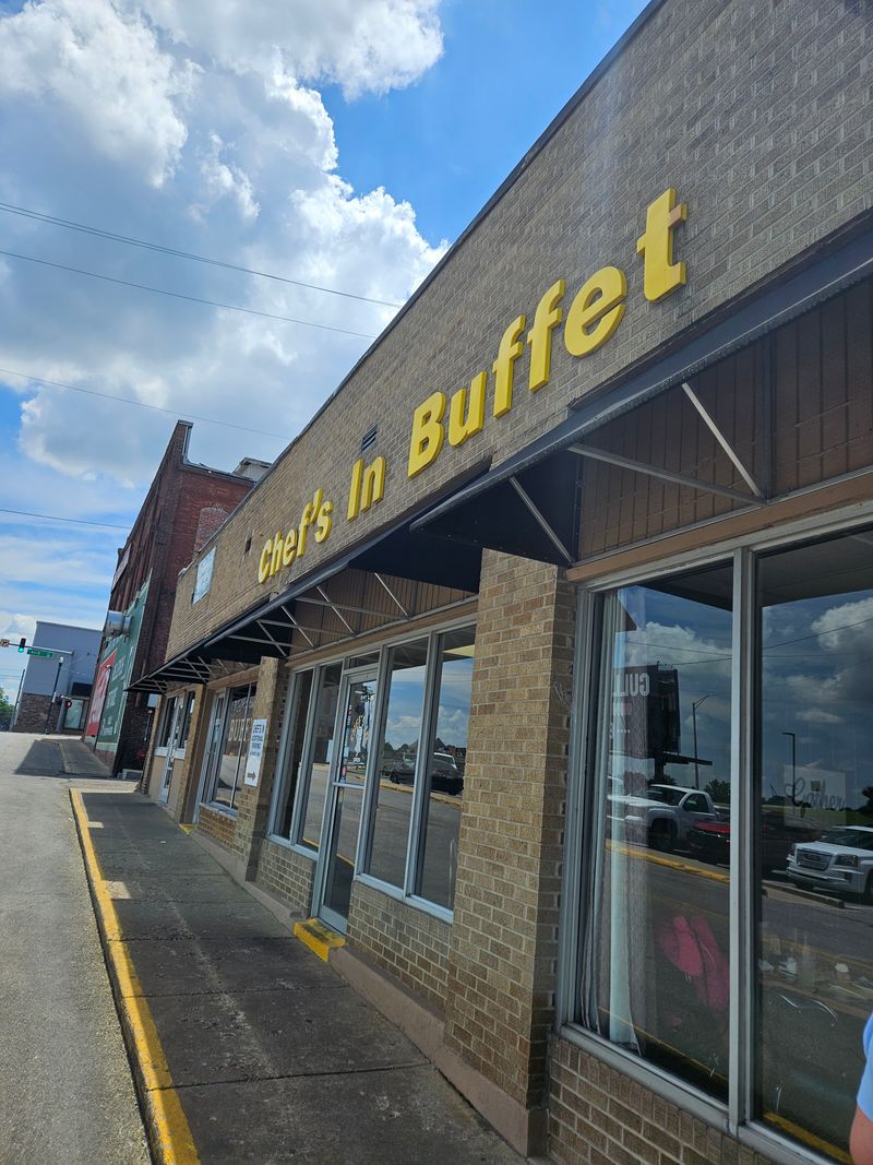 Chef's In Downtown Cafe – Jonesboro Southern Comfort Buffet