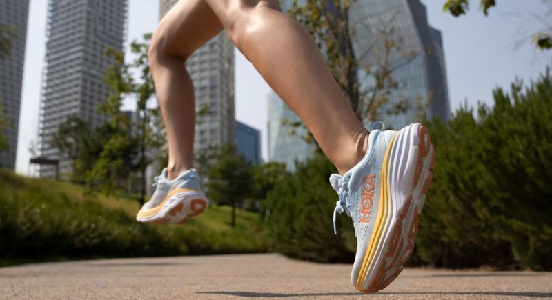 Hoka One One Bondi 8