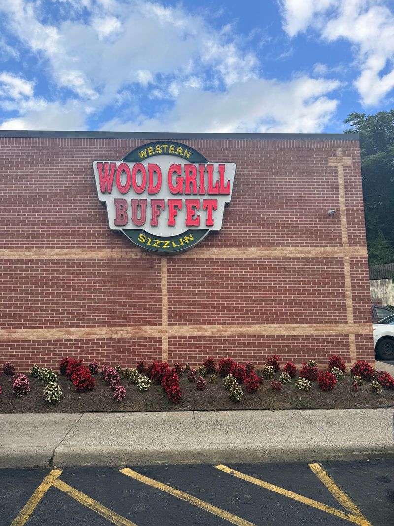 Wood Grill Buffet - Charlottesville