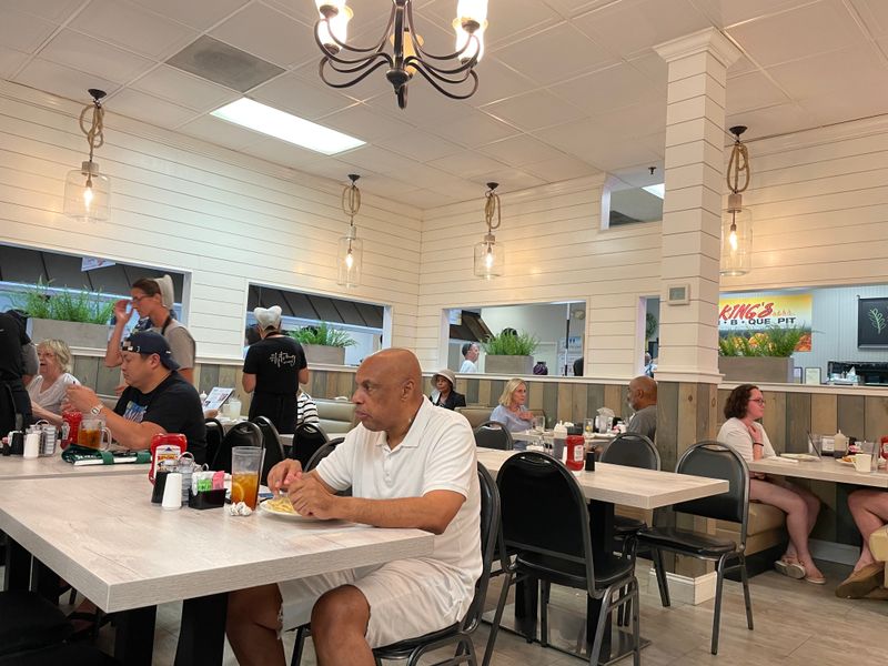 Dutch Family Restaurant – Germantown, MD