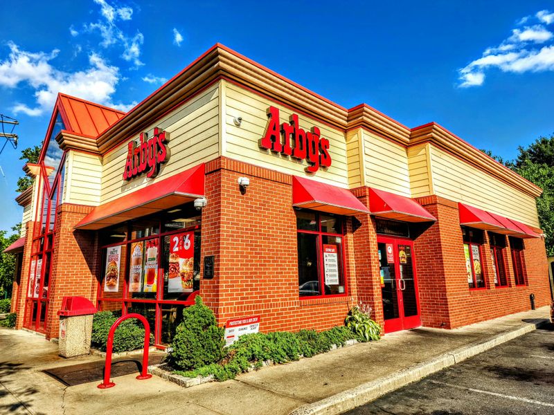 Arby’s - Classic Beef 'n Cheddar (Philly remix)