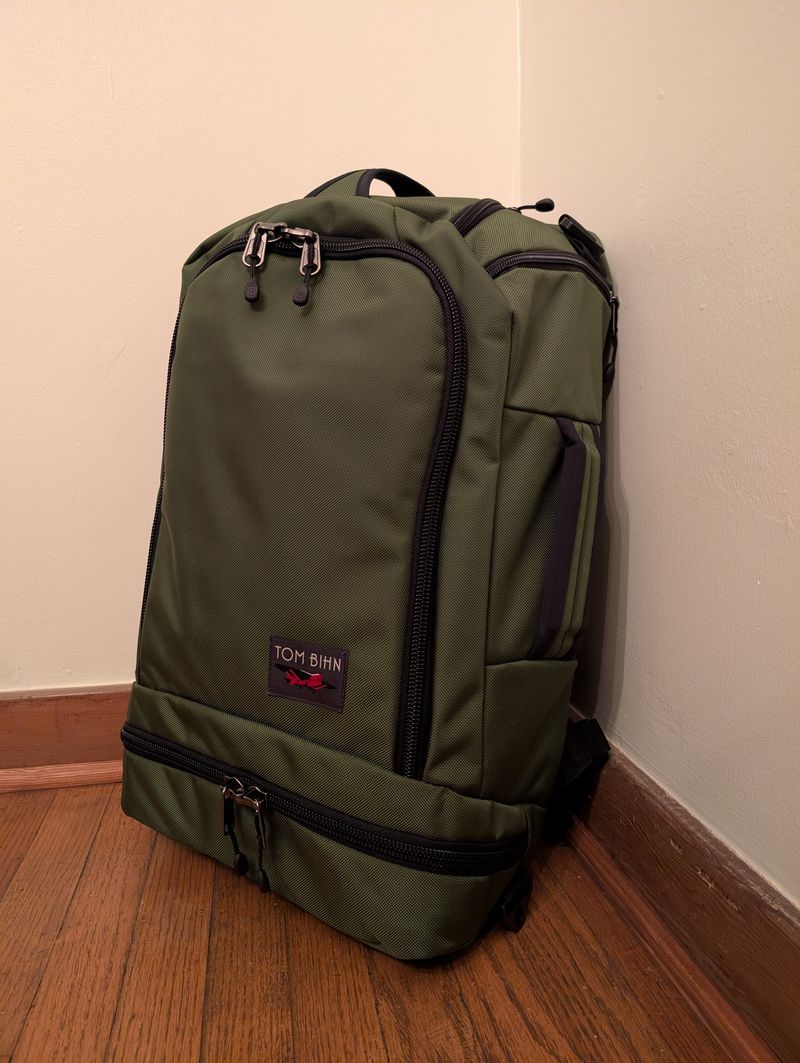 TOM BIHN Techonaut 45