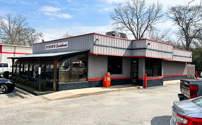 Byron's Smokehouse (Auburn): Biscuits + barbecue—AKA the game-day comfort combo