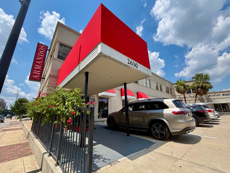 Armandos (River Oaks)