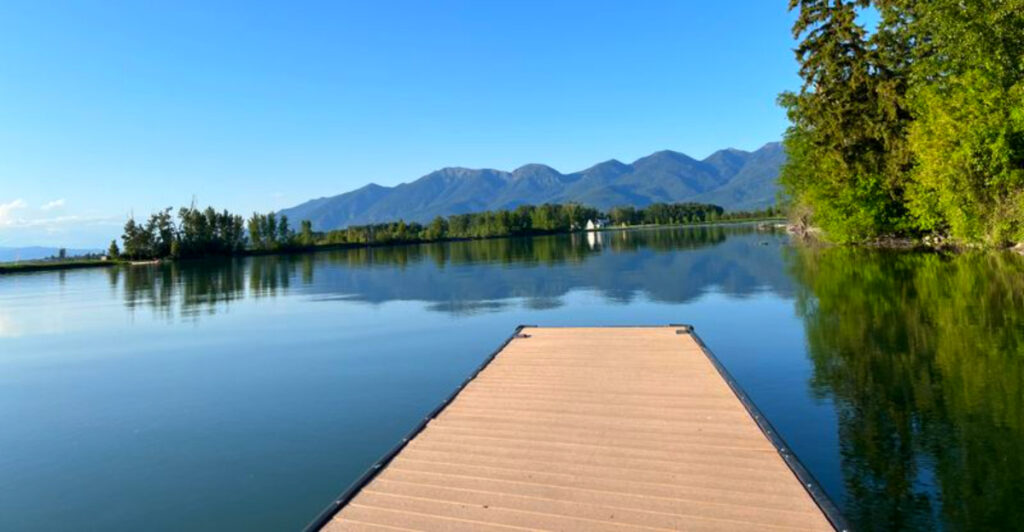 Montana’s Underrated Lake Town That’s Shockingly Beautiful
