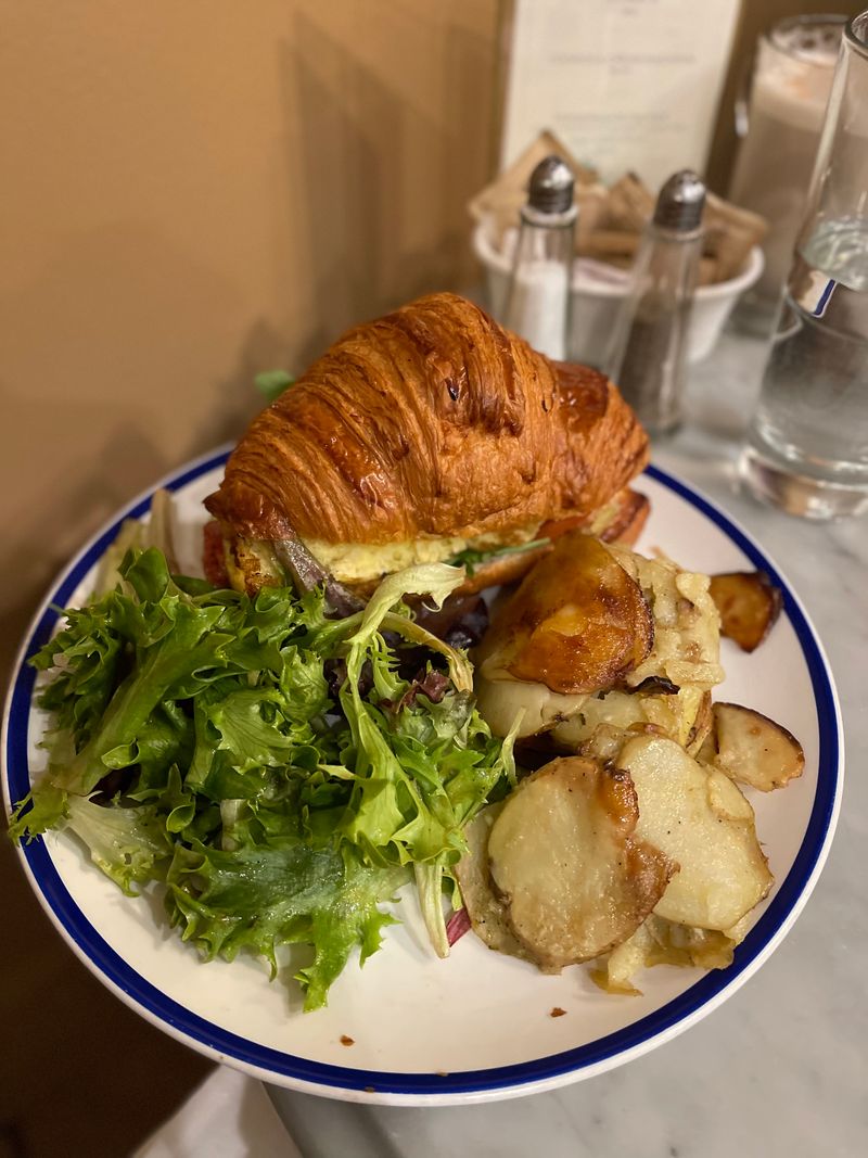 Classic Croissant, Bakery Style