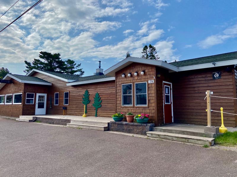 Lake Fanny Hooe Hillside Outlooks