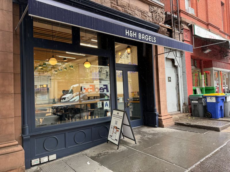 H&H Bagels (Upper East & Upper West Side)