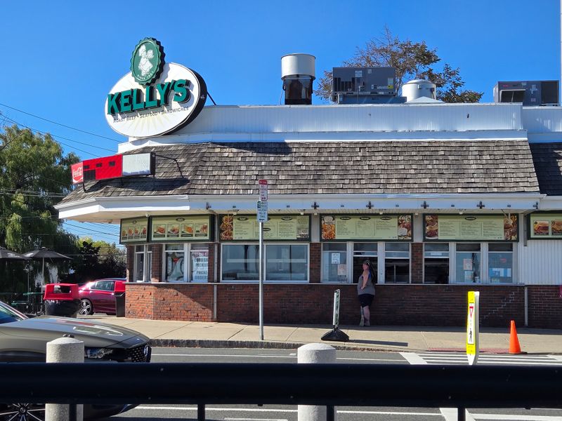 New Hampshire: Kelly’s Roast Beef & Hot Dogs, Portsmouth