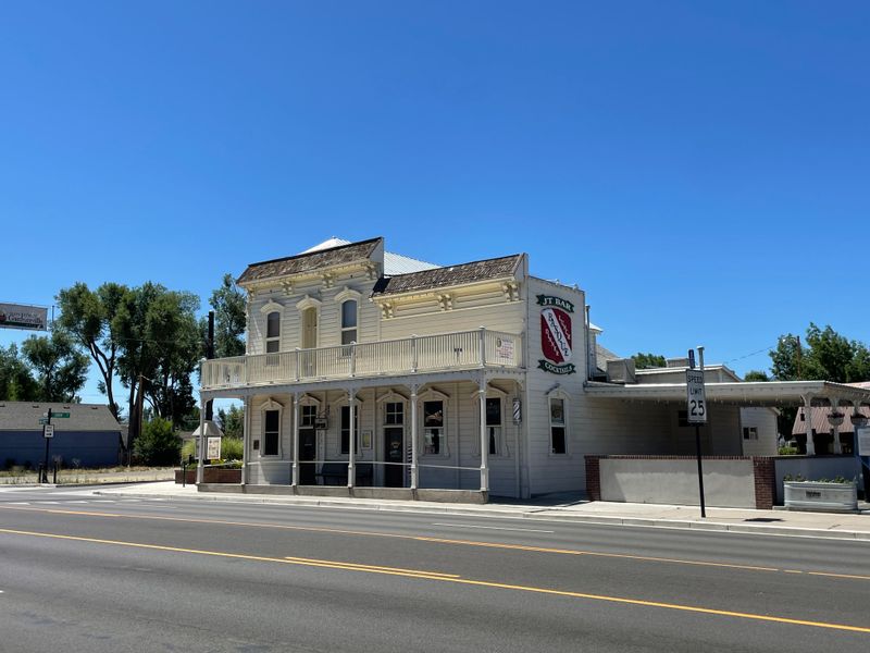A Historic Victorian Welcome