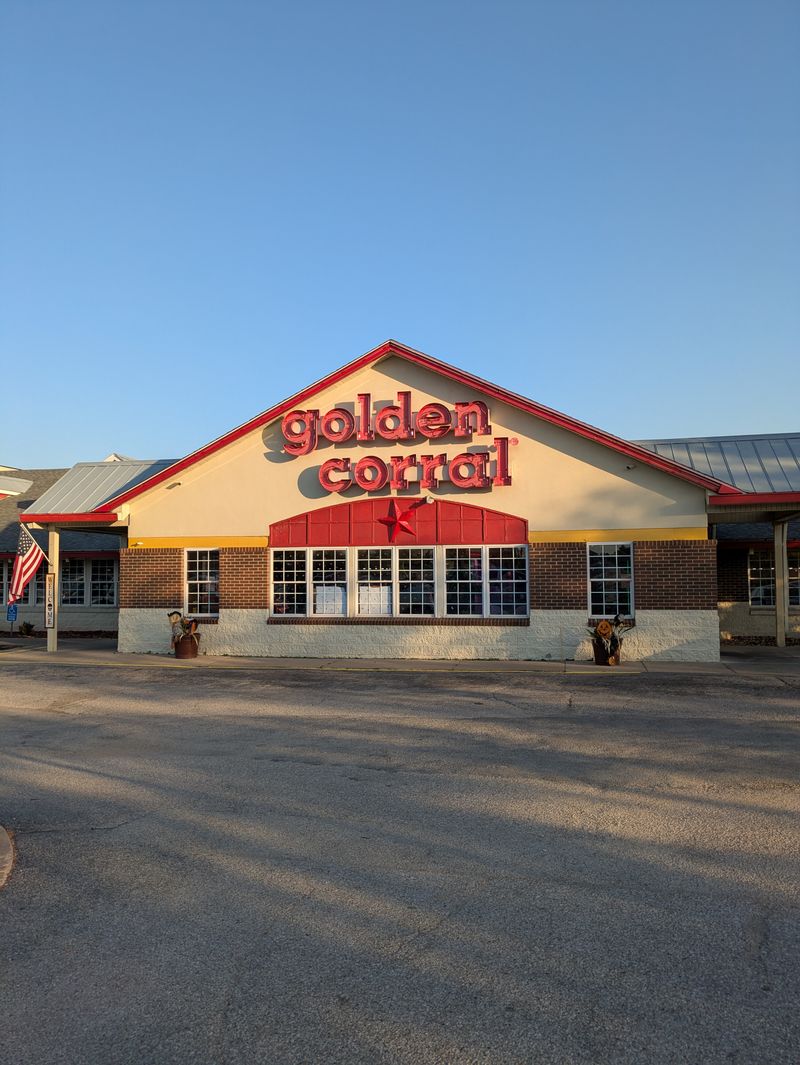 Golden Corral Buffet & Grill – Davenport’s All-You-Can-Eat Classic