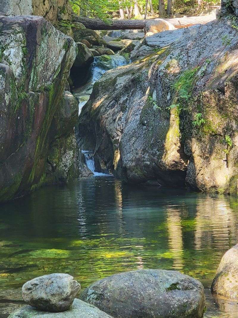Where Emerald Pool Is Located