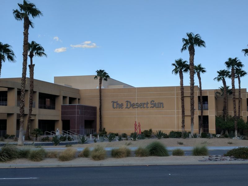 Palm Springs, California - Desert Sun & Modernism Week