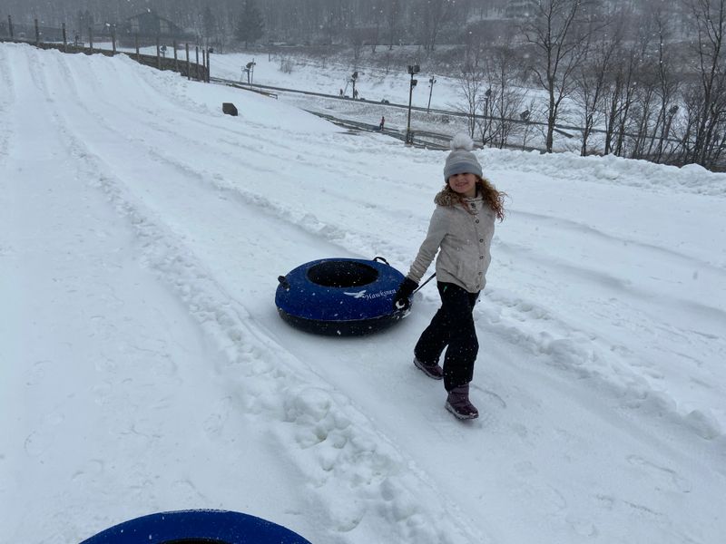 Moving Carpet Lifts For Tubing