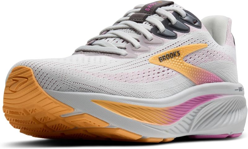 Brooks Ghost 17 — Reliable Breathable All-Day Travel Pick