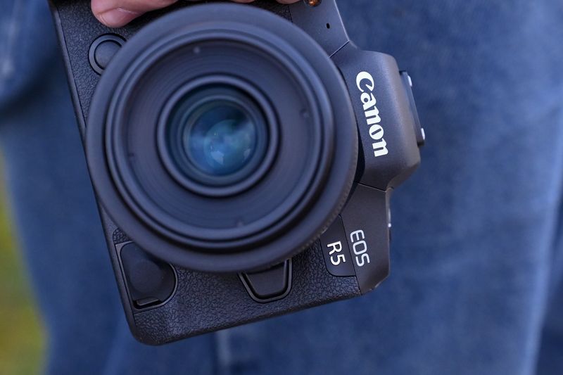Canon EOS R5