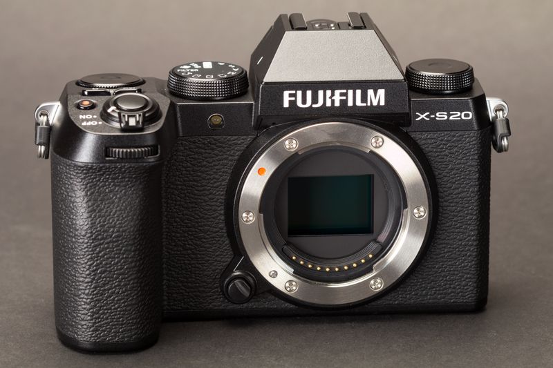 Fujifilm X-S20