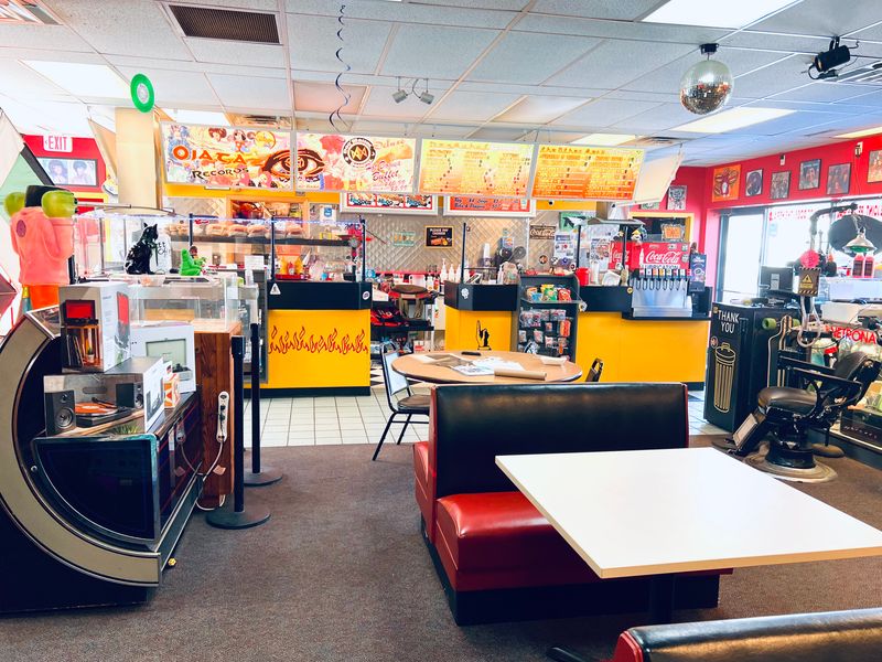 North Dakota: DogMahal DogHaus/Ojata Records, Grand Forks