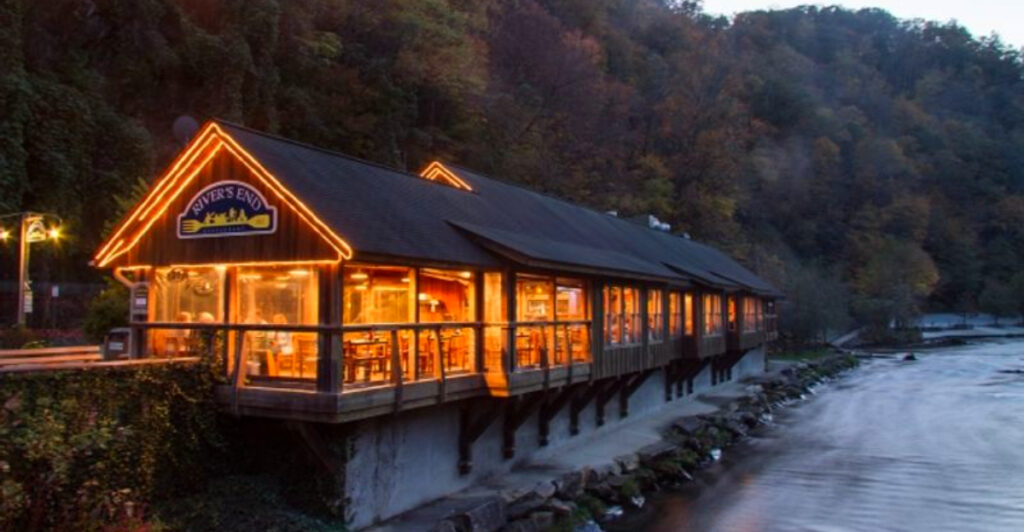 North Carolina Local Hotspot Where Good Food and River Views Go Hand in Hand