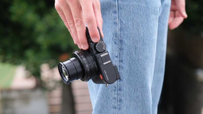 Leica D-Lux 8