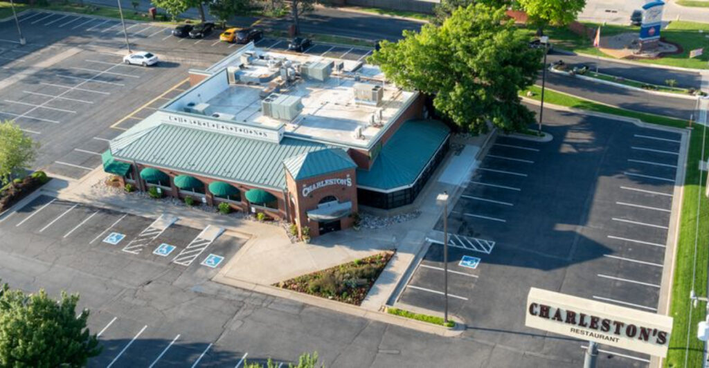 Oklahoma Local Hotspot Where American Comfort Food Keeps Regulars Coming Back