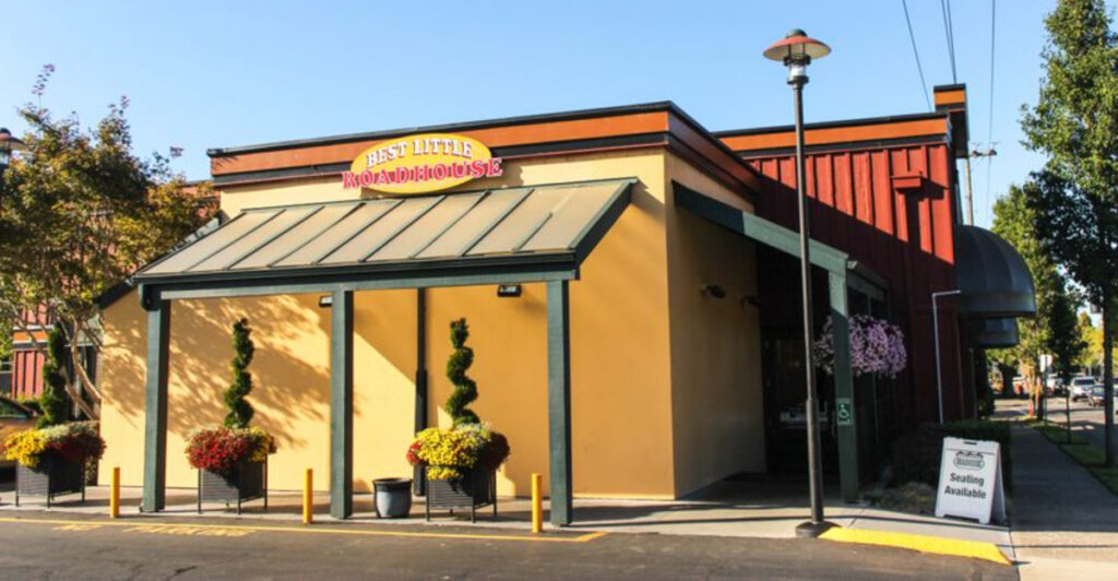 Oregon Spot Serving Classic Steakhouse Cuts in a No-Frills Roadhouse Setting
