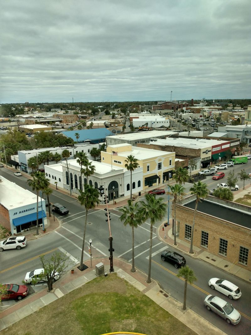 Locally Owned Restaurants Dominate