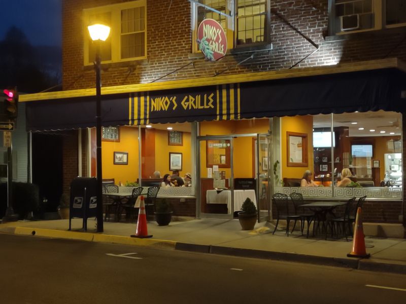 Niko’s Grille - Lexington
